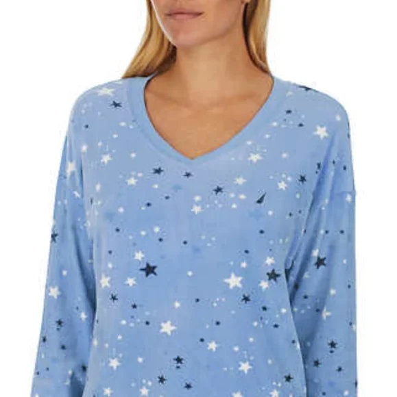 Nautica Silky Fleece Pajama Set - Picture 3 of 8